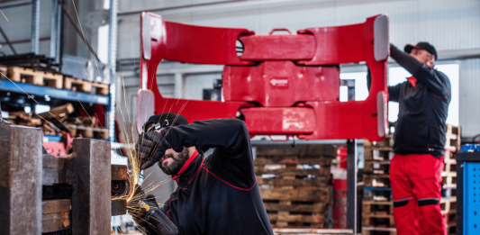 PRONÁJEM PŘÍDAVNÉHO ZAŘÍZENÍ NA VZV: FLEXIBILNÍ MOŽNOSTI PRO VAŠE DOČASNÉ POTŘEBY