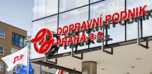 RENCAR nemá žádné právo užívat reklamní plochy v majetku DPP, potvrdil dnes Městský soud v Praze