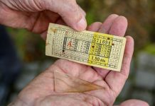 Ústecké muzeum získalo unikátní památky na tramvajové neštěstí z roku 1947