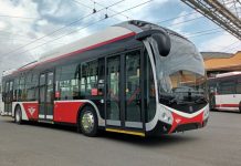 Pardubice nasadily nové trolejbusy s bateriemi, zvládnou i úseky bez trolejí