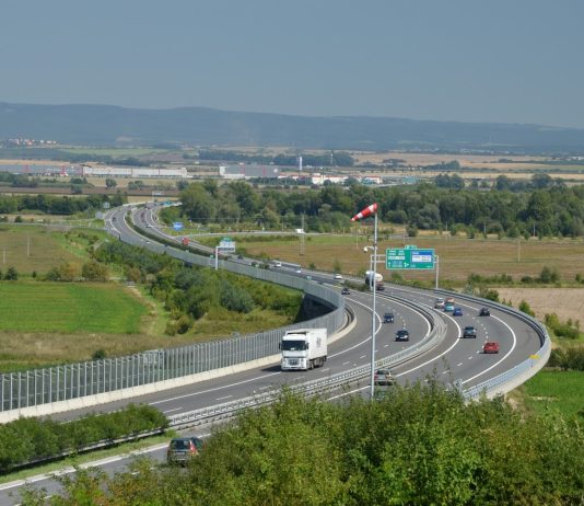 Vláda schválila koncesionářskou smlouvu na dostavbu dálnice D35
