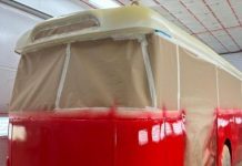 Trolejbus 9Tr zamířil do lakovny