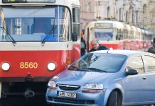 Počet nehod na tratích tramvají a v metru v červenci meziročně vzrostl o třetinu
