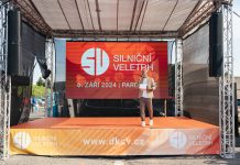 Na Silniční veletrh dorazila vodíková tatrovka a další unikátní stroje