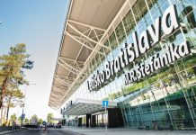 Pardubické letiště zavádí od června parkovné 100 Kč na den, nabídne 2500 míst