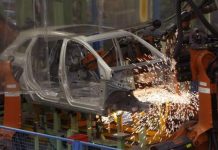 Čínská Chery montuje v Rusku auta v bývalých továrnách západních značek