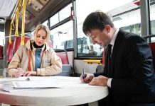 Praha a DPP letos darovaly pěti ukrajinským městům celkem 30 autobusů