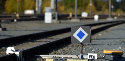Díky nižším cenám v tendrech se opraví víc tratí, úspory přesahují 1,6 miliardy