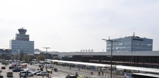 Ruzyňské letiště v srpnu odbavilo 1,93 milionu lidí, meziročně o 2,23 pct více