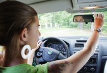 Více lidí se zdravotním omezením bude od ledna moci získat řidičský průkaz