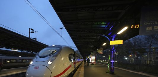 Na všech hlavních trasách v severním Německu znovu funguje vlaková doprava