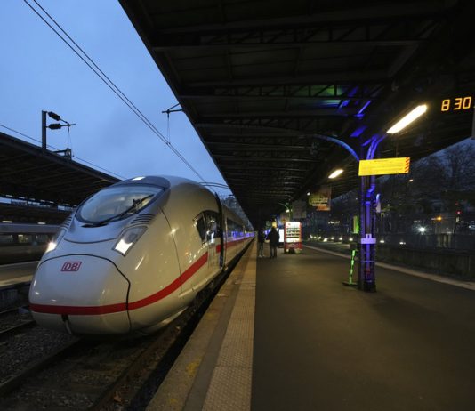 Na všech hlavních trasách v severním Německu znovu funguje vlaková doprava