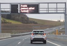 Na D4 startuje vážení kamionů a měření rychlosti