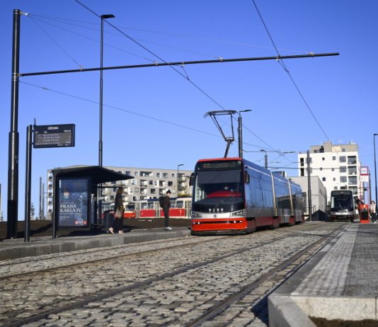 MHD v Praze loni využilo 1,13 mld. lidí, vozidel přibylo o 35.880 na 1,36 milionu