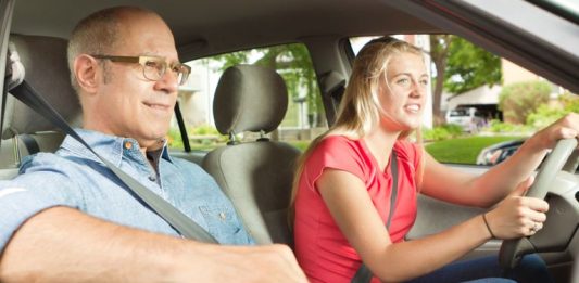 Novinky na Portálu dopravy v roce 2026: Mentory pro sedmnáctileté řidiče půjde zapsat on-line, zdravotní prohlídka bude povinná až od 70 let