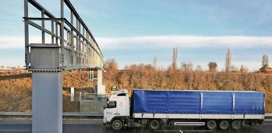 Stát v říjnu vybral na mýtném 1,77 miliardy korun, meziročně více