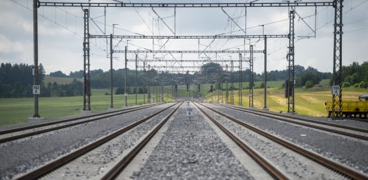 Státní Správa železnic příští rok zvýší tarifní mzdy o 3,2 procenta