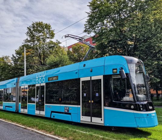 Antimonopolní úřad se zabývá ostravským tendrem na velkokapacitní tramvaje