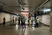 Stanice metra Florenc na lince C je kvůli kvůli průsaku vody stále uzavřena