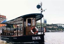 Po zimní pauze na Vltavu v Praze znovu vyplují sezonní přívozy