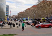Elektromobily na dosah: Automotive Day 2025 přilákal na ČVUT stovky lidí, nabídl testovací jízdy, užitkové vozy i nákladní tatry