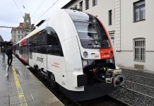 RegioJet nasadil nové vlaky na dvě pražské linky, později než bylo v plánu