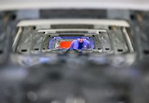 Reuters: Automobilky se bojí uzavírání továren kvůli nedostatku vzácných zemin