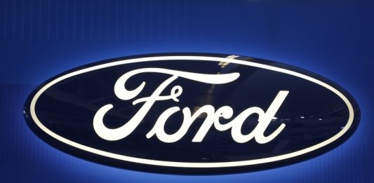 Automobilka Ford ustupuje od výroby elektromobilů, odepíše 19,5 miliardy USD