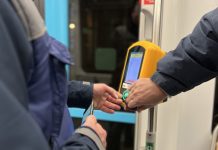 Noční bezpečnostní akce v ostravské MHD. Každý desátý cestující vyloučen z přepravy