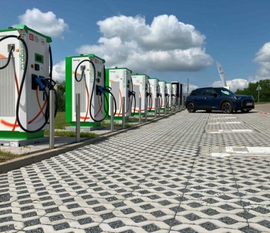 Náměšť nad Oslavou chce mít do roku 2027 širší síť dobíjecích stanic