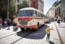 Den otevřených dveří v pisárecké vozovně navštívilo přes pět tisíc lidí. Vítězové klání řidičů budou reprezentovat ČR na mistrovství světa