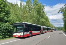 60 autobusů, 15 dispečerů a desetitisíce cestujících. DPMB zvládl nápor Grand Prix