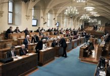 Senát je proti zavedení každoročních technických prohlídek starších vozidel