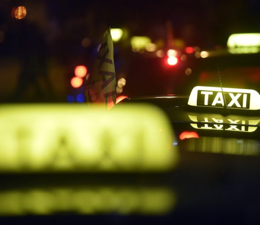 V Praze se od včerejška zvýšila maximální cena za jízdu taxi