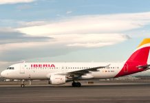 Židovští cestující letu do Madridu dostali jídlo s nápisem Svobodu Palestině