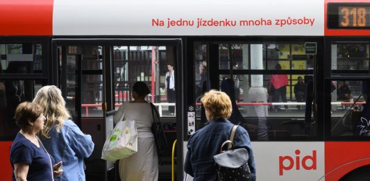 Pražští radní opět projednají zdražení jízdného v Pražské integrované dopravě