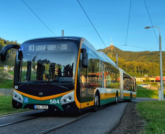 Liberecký dopravní podnik za nabíjecí stanice pro elektrobusy zaplatí 139 mil.Kč