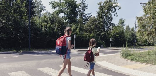 V září přibývá nehod u škol. Nejvíc jich je kolem třetí odpoledne