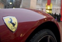Miliardář Strnad kupuje dovozce vozů Ferrari, společnost Scuderia SF