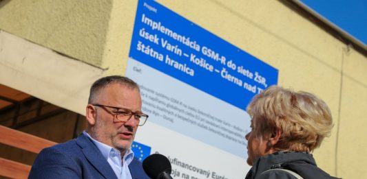 ŽSR nasazují nový komunikační systém GSM-R pro bezpečnější a efektivnější dopravu na hlavní trati Žilina – Čierna nad Tisou