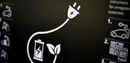 Podnikatelé loni nabili rekordní množství elektřiny. Energokarta hlásí 70% růst odběrů