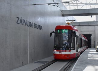 Servis tramvají v Medlánkách se zrychlí. DPMB pořídil unikátní mobilní soustruh a nerezovou myčku