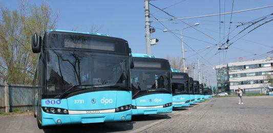 Dopravní podnik Ostrava instaluje na zastávkách 200 elektronických jízdních řádů