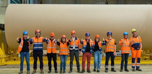 Mondi Duino slaví spuštění recyklačního závodu na výrobu lepenky v Itálii