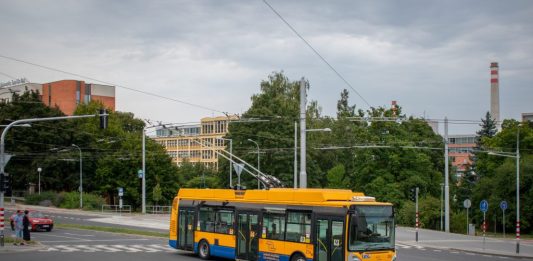 Přes e-shop MHD ve Zlíně a okolí si lidé koupili tisíce časových jízdenek