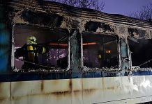 ČT: Vlak u Nemotic na Vyškovsku vzplál kvůli přepálení elektrického kabelu