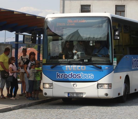 Zlínský kraj zdraží od poloviny prosince jízdné ve veřejné dopravě