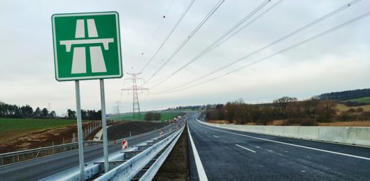 Černé a šedé e-shopy s dálničními známkami vás mohou připravit o desetitisíce. Na co si dát pozor při nákupu?