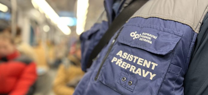 V pondělí startuje týdenní kontrolní akce v ostravské MHD s asistenty přepravy a strážníky