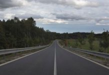 Mezi Mostem a Litvínovem končí oprava silnice, pokračuje příprava na rozšíření